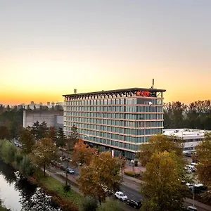 Corendon New-west, A Tribute Portfolio Amszterdam